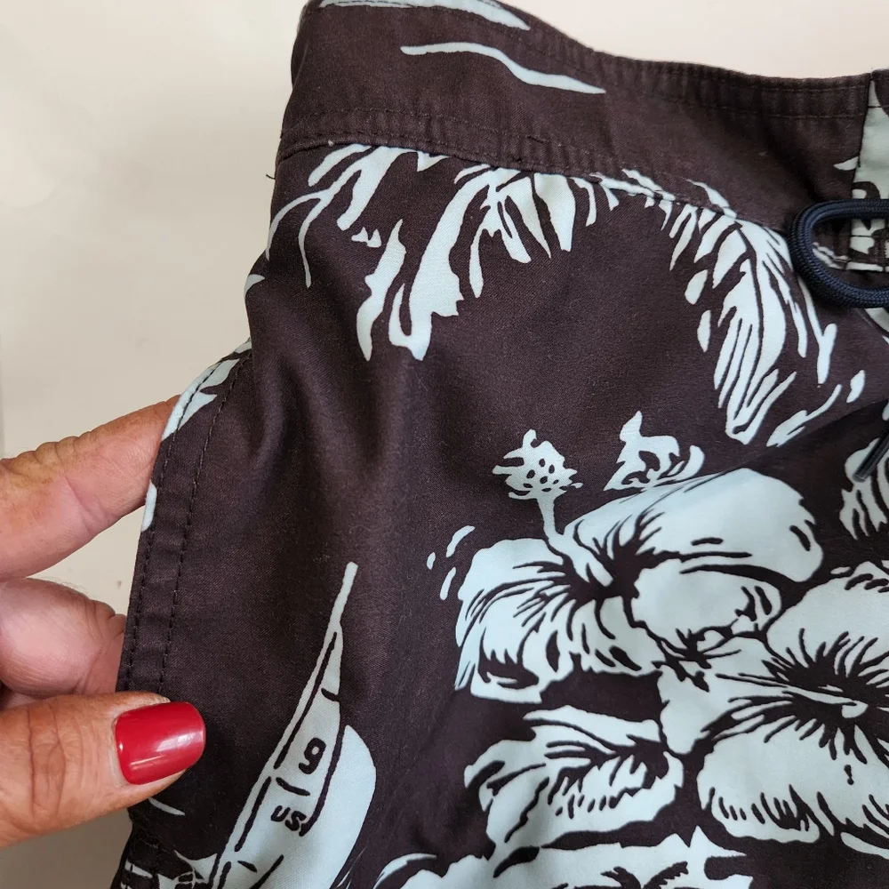 Nautica swim trunks size large